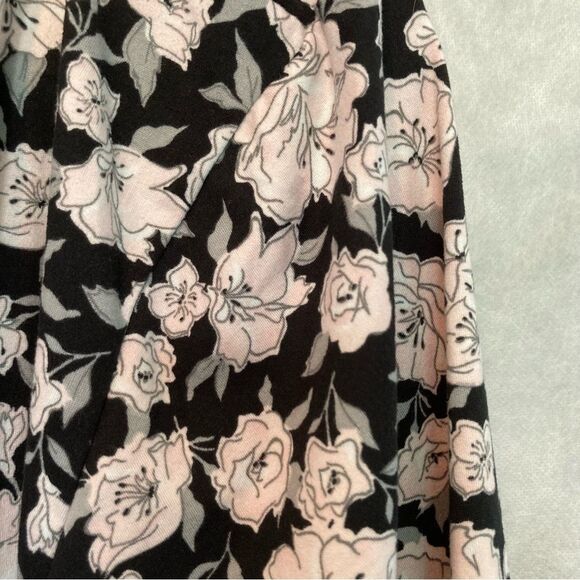 MARILYN MONROE Black with Pink Floral Cherry Blossom Robe with Tie Womens Large - Picture 12 of 16